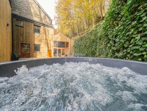 Maison de vacances Maison de avec bain nordique et salle de jeux - Libine - image1