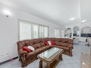 Villa Dicmo Caratteristiche 31