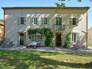 Villa Artigat Outdoor Recording 1