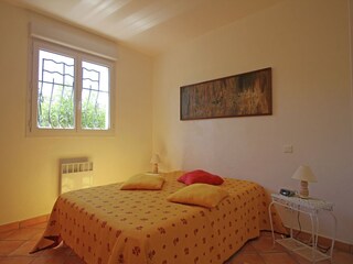 Villa Bagnols-en-Forêt Features 21