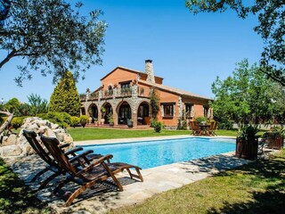 Villa Garriguella Buitenaudio-opname 1