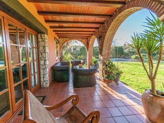 Villa Garriguella Buitenaudio-opname 4