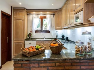 Villa Garriguella Features 31
