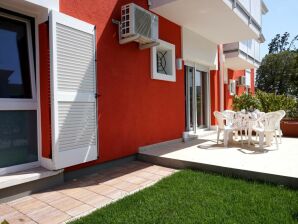 Holiday house Le Pleiadi Trilocale first floor - Porto Santa Margherita - image1