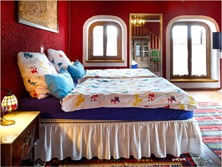 1.Stock - Schlafzimmer mit King size Bett,