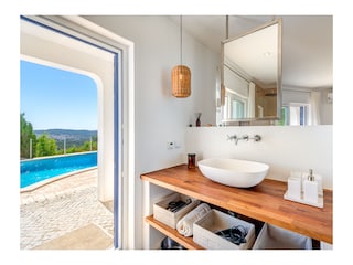 Badezimmer (Souterrain) – en suite