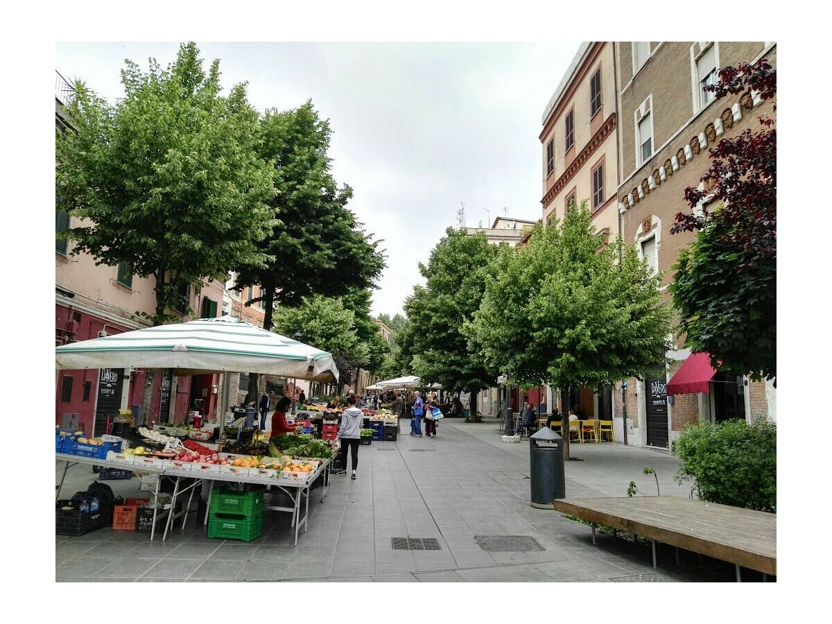 Pigneto, External view: Pedestrian area