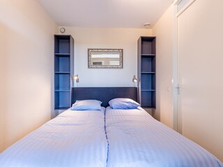 Schlafzimmer mit Doppelbett