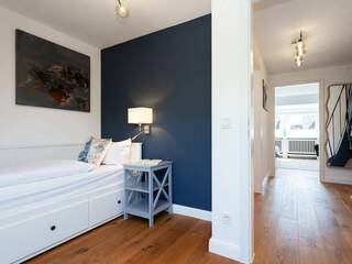 Einzel/Doppelschlafzimmer (80/160x200 cm) im 1.OG