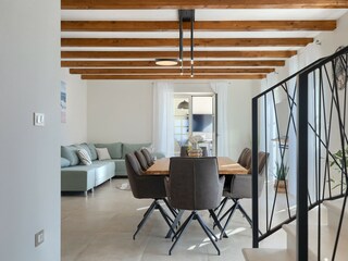 Villa Tinjan Caratteristiche 26