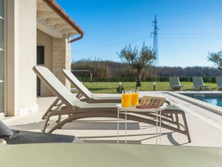 Villa Tinjan Buitenaudio-opname 5