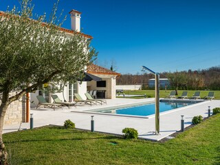 Villa Tinjan Buitenaudio-opname 6