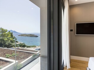 Villa Trstenik Características 42