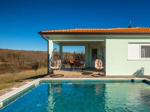 Beautiful villa Petar with pool in Brtonigla - Kršete - image1