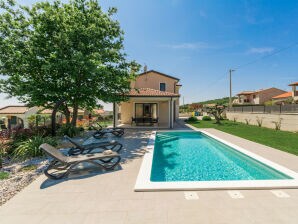 Schöne Villa Stefany mit Pool in Porec - Dračevac - image1