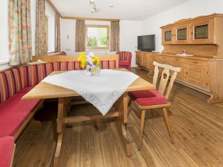 Wohnzimmer der Ferienwohnung Lechtal