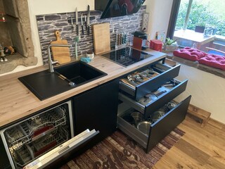 breite Komfortschubladen