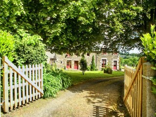 Holiday house Montaigu-les-Bois Features 6