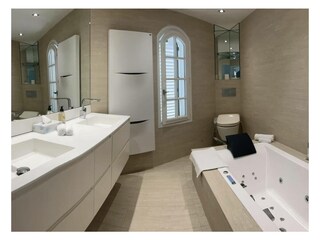 Badezimmer im Schlafzimmer 1