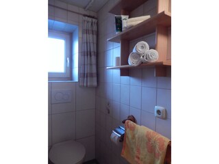 Duschbad mit Fenster, Fewo II