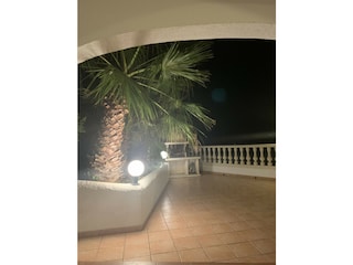 Casa Dabuti by night