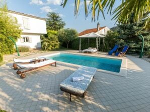 Luxuriöse Villa in Šibenik mit Pool - Sibenik - image1