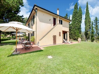Appartement Lajatico Buitenaudio-opname 10