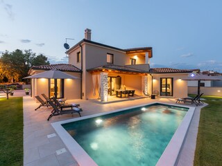 Villa Porec Buitenaudio-opname 2