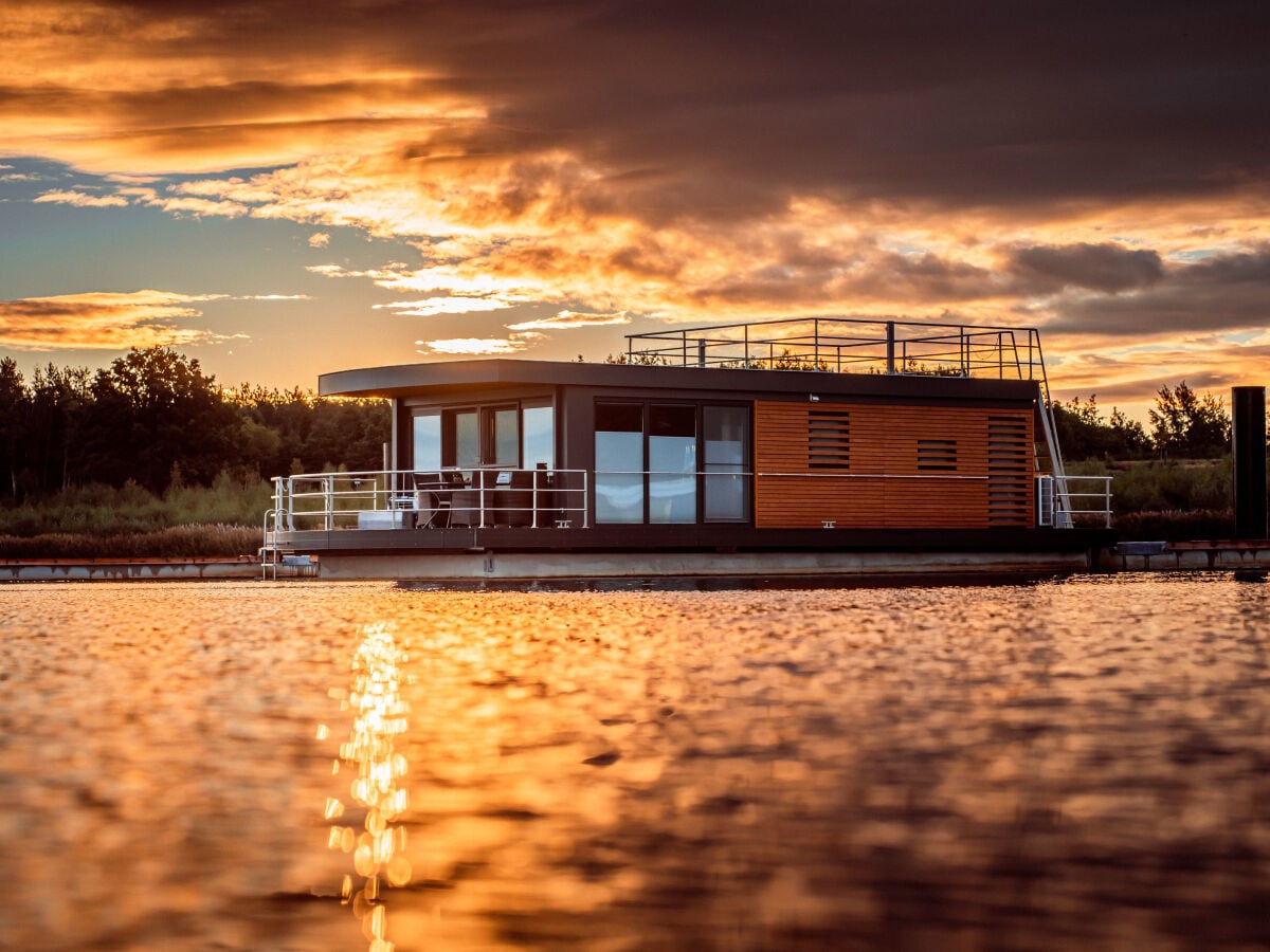 Floatinghouses Sonnenuntergang