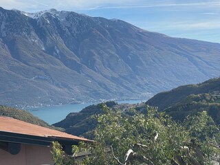Seeblick mit Monte Baldo vom Balkon