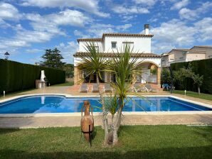 Maison de vacances de luxe avec piscine - Sant Pere Pescador - image1