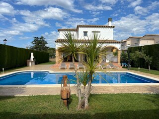 Ferienhaus Sant Pere Pescador Außenaufnahme 1