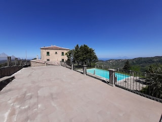 Vakantiehuis Sant Angelo Di Brolo Buitenaudio-opname 6