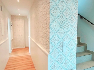 Flur und Treppe