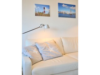 Ledersofa mit Bildern aus der Landschaft Angeln