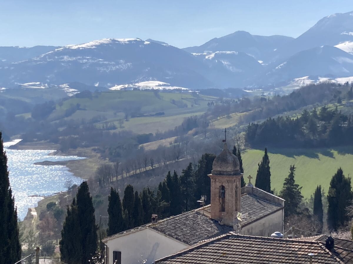 Lago di Cingoli im Februar