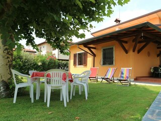 Holiday house Cinquale Outdoor Recording 3