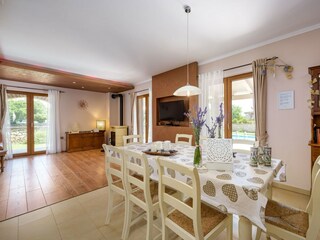 Villa Tinjan Caratteristiche 22