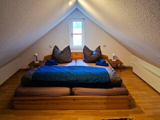 Schlafzimmer 3