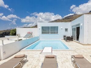Villa Mariou Blanco 3 mit Pool