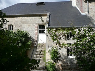 Ferienhaus Lantheuil Außenaufnahme 11