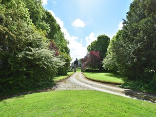 Holiday house Lantheuil Environment 31