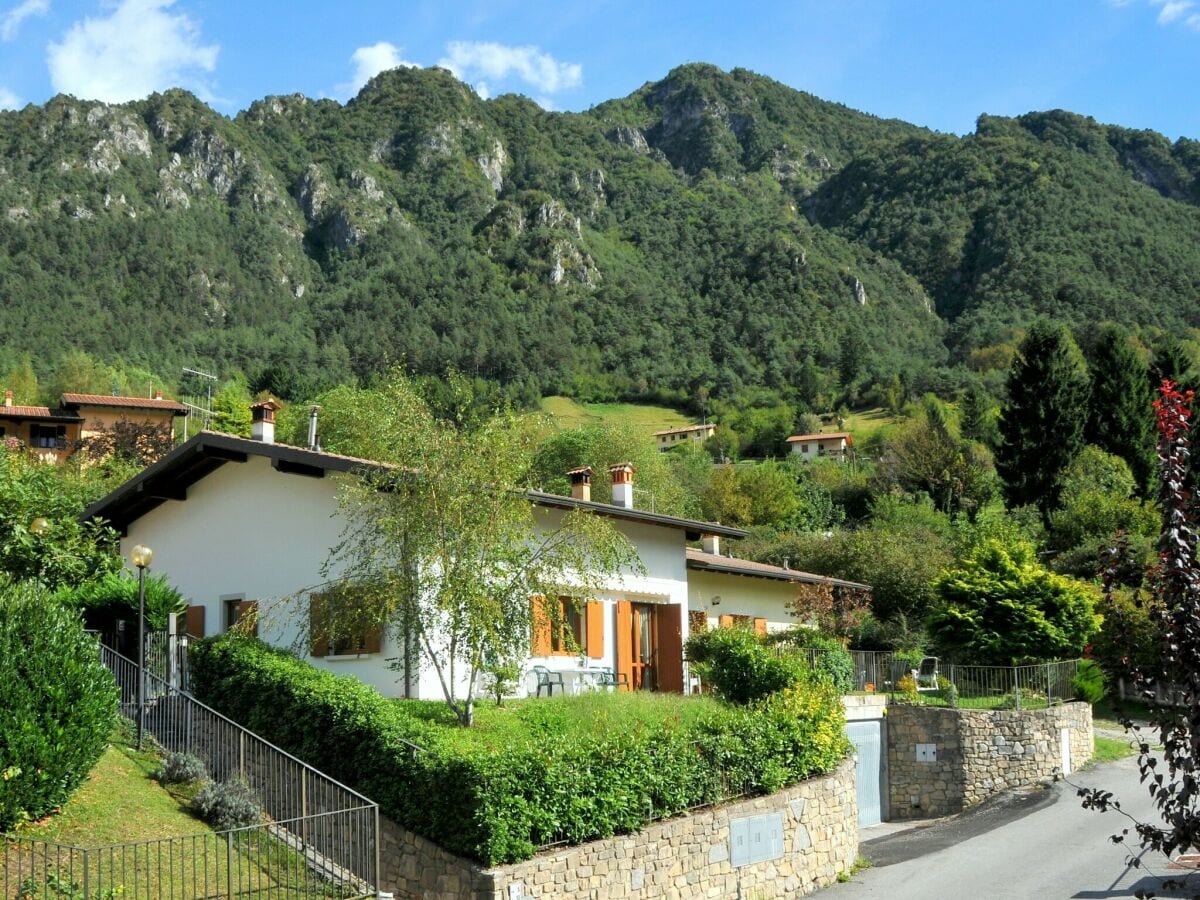 Ferienhaus Crone di Idro Außenaufnahme 1