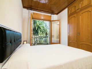 Holiday house Sant Pere Pescador Features 32