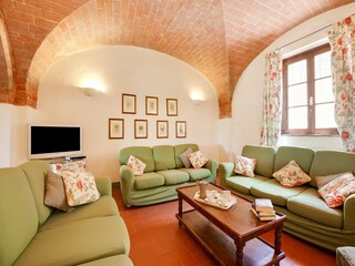 Farmhouse Morrona Features 14