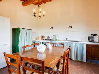 Farmhouse Morrona Features 16