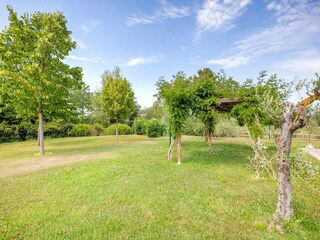 Farmhouse Morrona Outdoor Recording 9