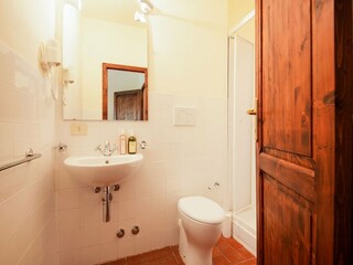 Farmhouse Morrona Features 19