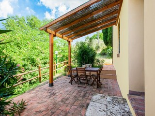 Farmhouse Morrona Outdoor Recording 12