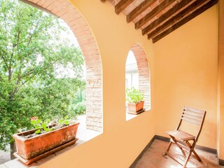 Farmhouse Morrona Outdoor Recording 2